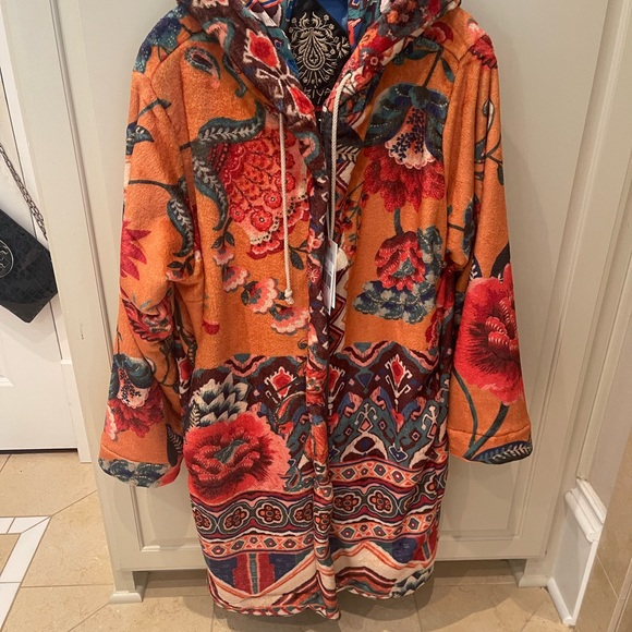 Snuggly Johnny Was hooded long coat/jacket, size L.
